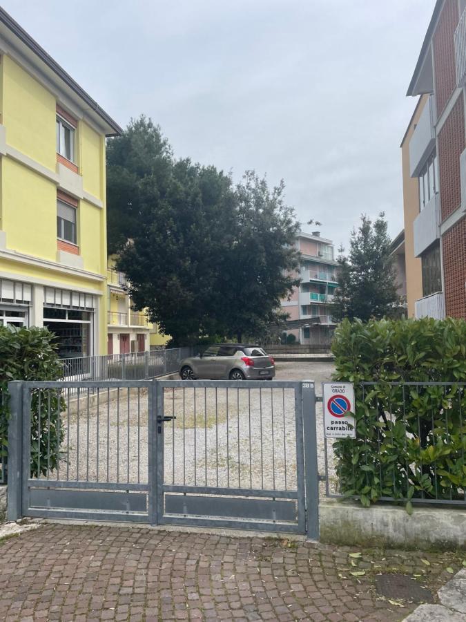 Appartamento In Villa Gioiosa Grado Exteriör bild